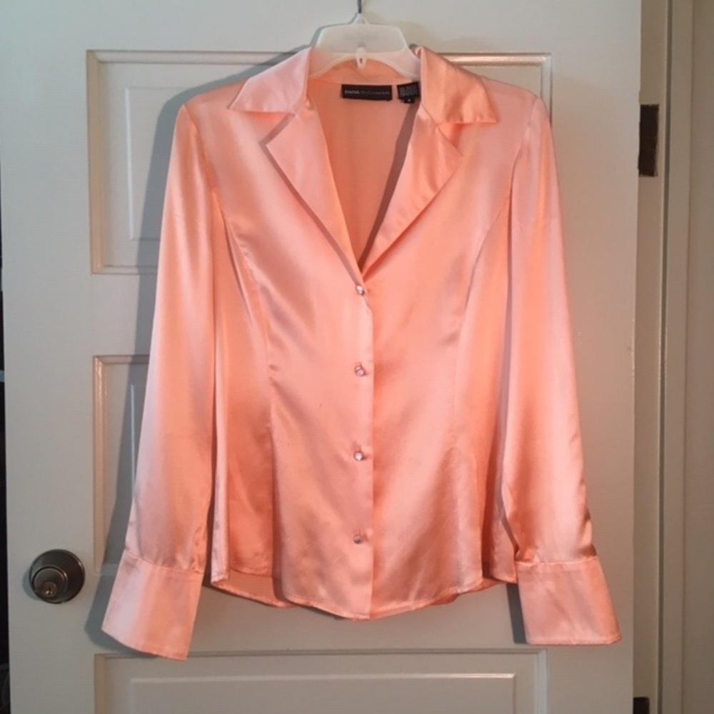 Dana Buchman 100% silk blouse